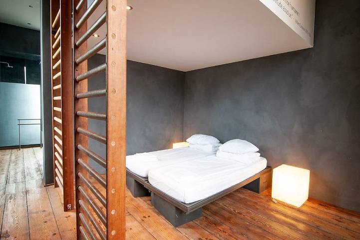 Location de vacances pour 21 personnes, avec terrasse et jardin à Anhée - 3