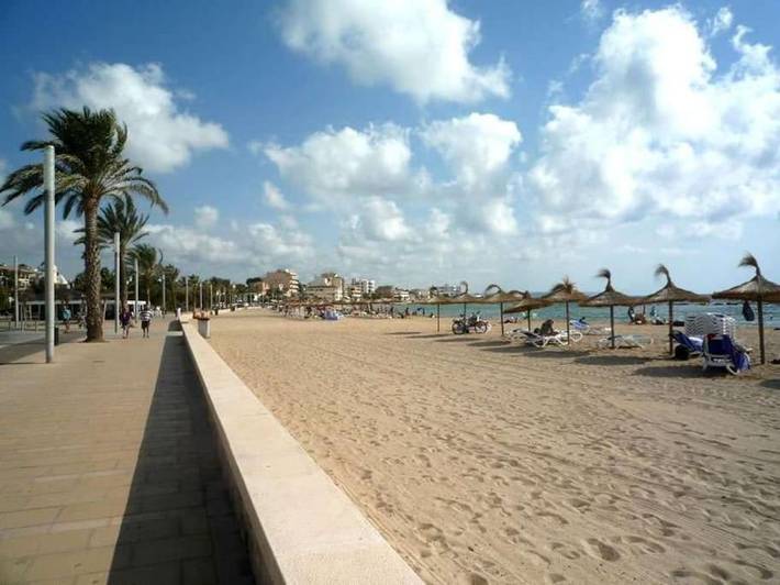 Villa für 8 Personen, mit Balkon und Whirlpool sowie Terrasse und Garten in Playa de Palma - 4