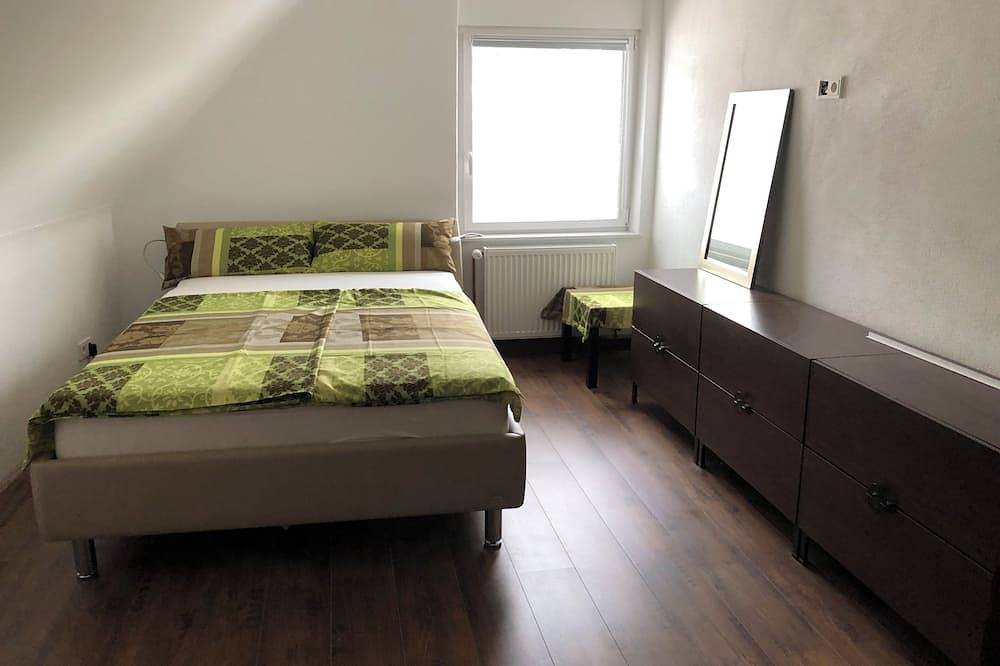 Ganze Wohnung, Traumhafte Ferienwohnung im Naturpark Saar- Hunsrück in Wadern, Saar-Nahe-Bergland