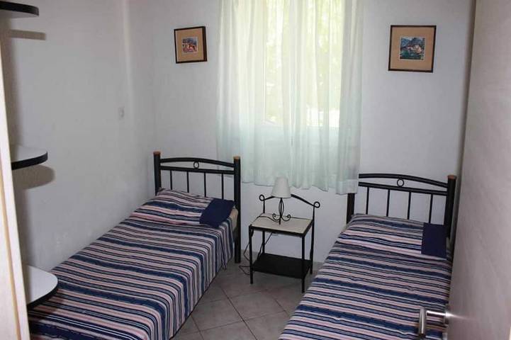 Bungalow für 5 Personen, mit Terrasse auf Brac - 3