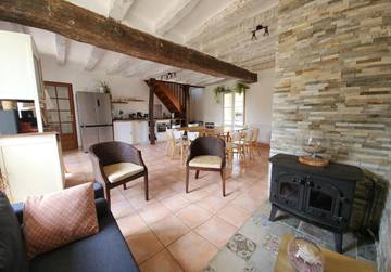 Gîte pour 2 personnes, avec terrasse et vue à Châteauvieux