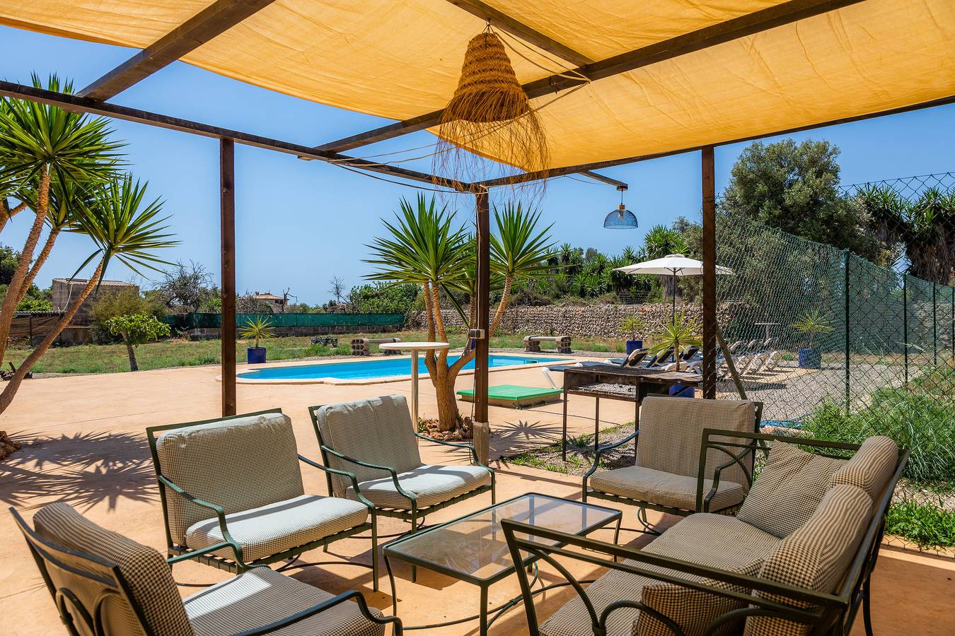 'Villa Sonflo' with Sea View, Pool & A/C in Cala Bona, Son Servera