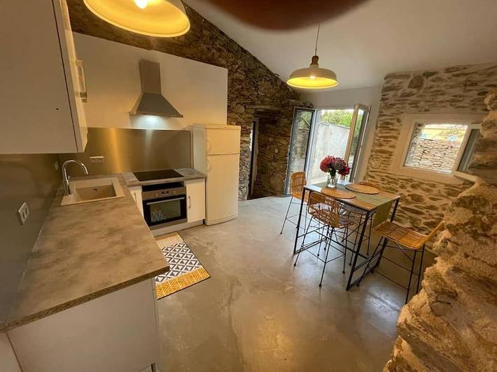 Gîte pour 4 personnes, avec jardin et piscine à Rogliano - 3