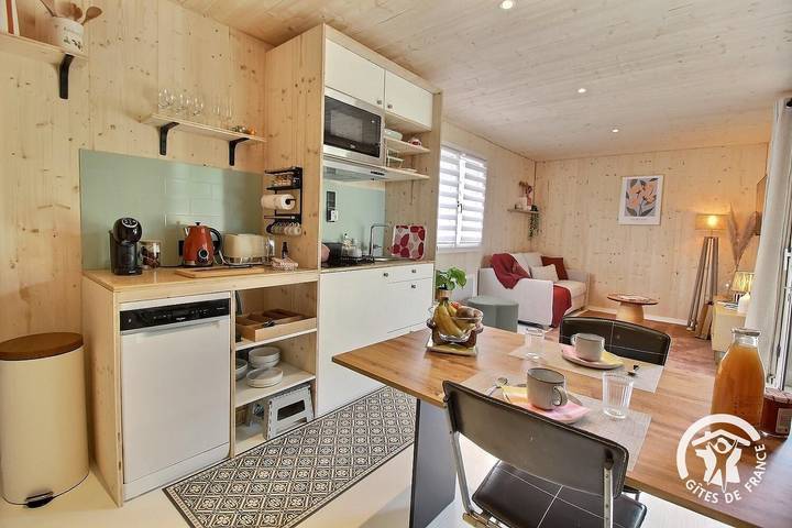 Gîte pour 2 personnes, avec Terrasse ainsi que Jardin et Vue à Trébeurden - 2