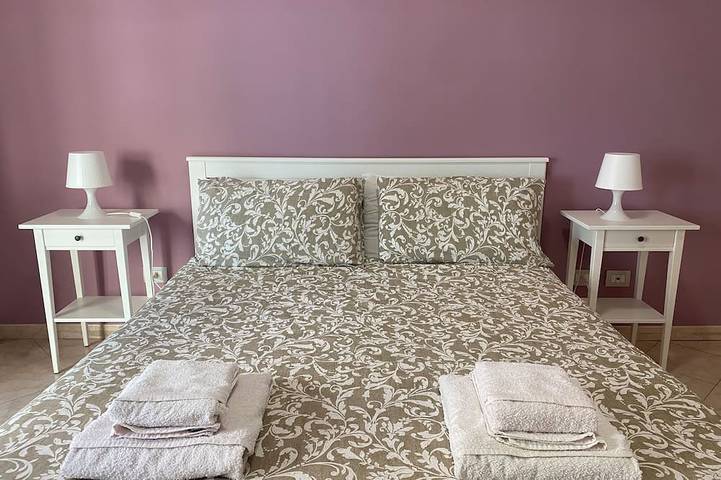 Wohnung mit Balkon - Metro Linie B, San Paolo Station - (8 Min. bis zum Kolosseum) in Rom, Rom Provinz