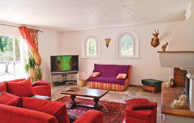 Location de vacances pour 10 personnes, avec jardin ainsi que terrasse et piscine à Callian - 4