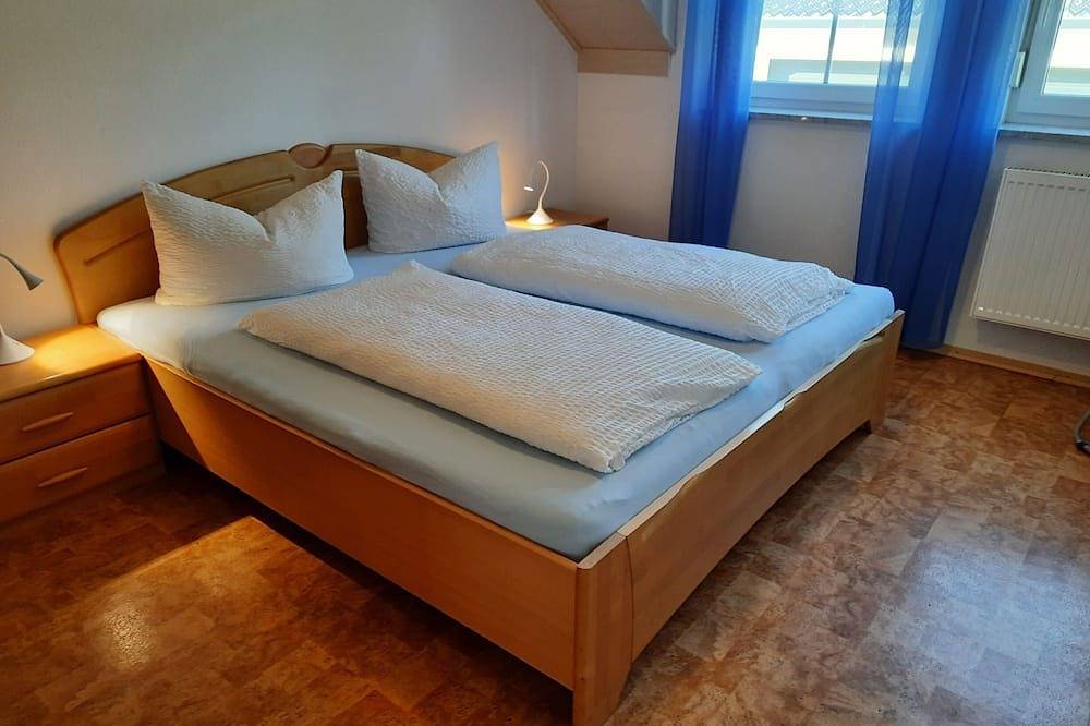 Ganze Wohnung, Gemütliches Feriendomizil (65 qm) mit Balkon in sonniger Tallage in Riedenburg, Altmühltal