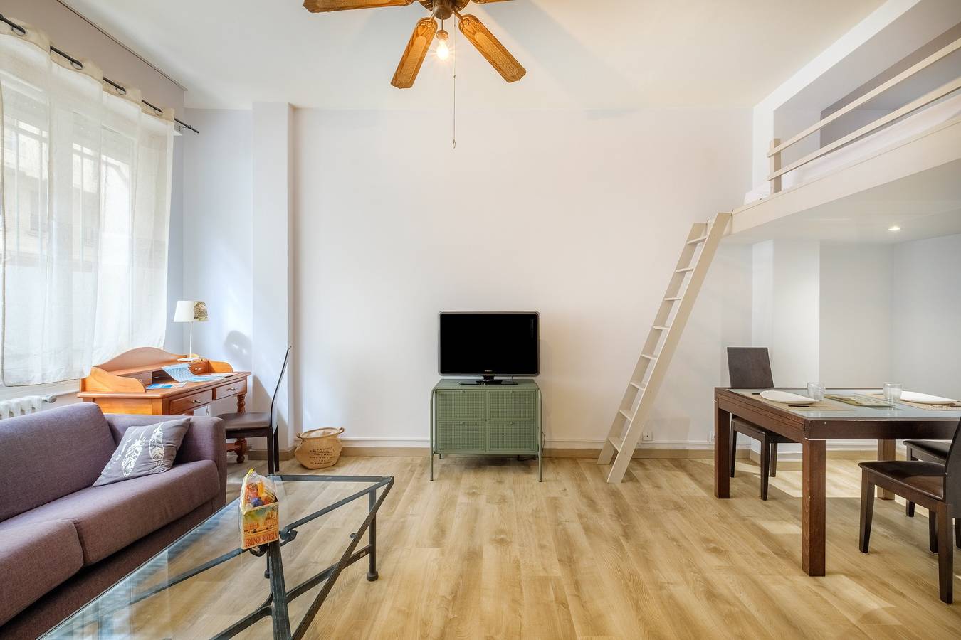 Helt studio, Studio Apartment 'Residence Les Palombes' with Wi-Fi and Air Conditioning in Nice, Middelhavskysten (Frankrike)