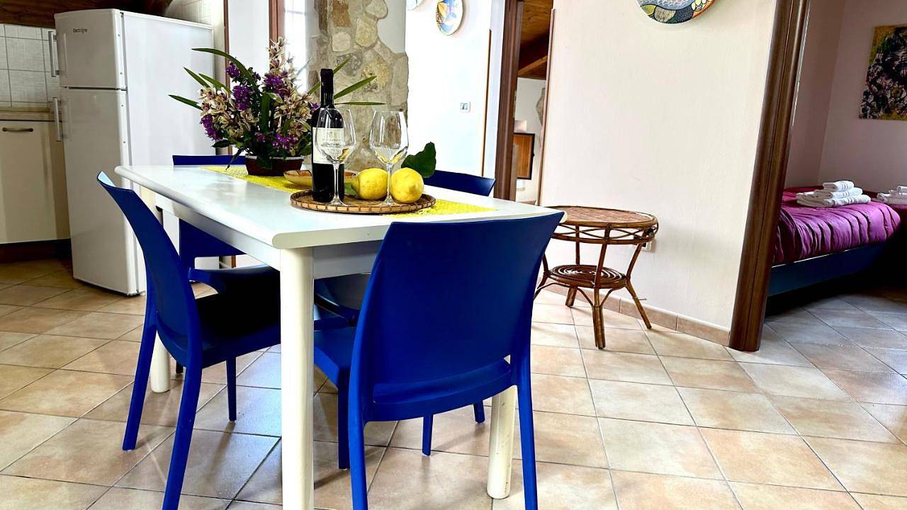 Appartement entier, Three-Bedroom Holiday Home in Zambrone, Province de Vibo Valentia