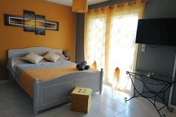 Location de vacances pour 10 personnes, avec jardin à Le Luc - 3