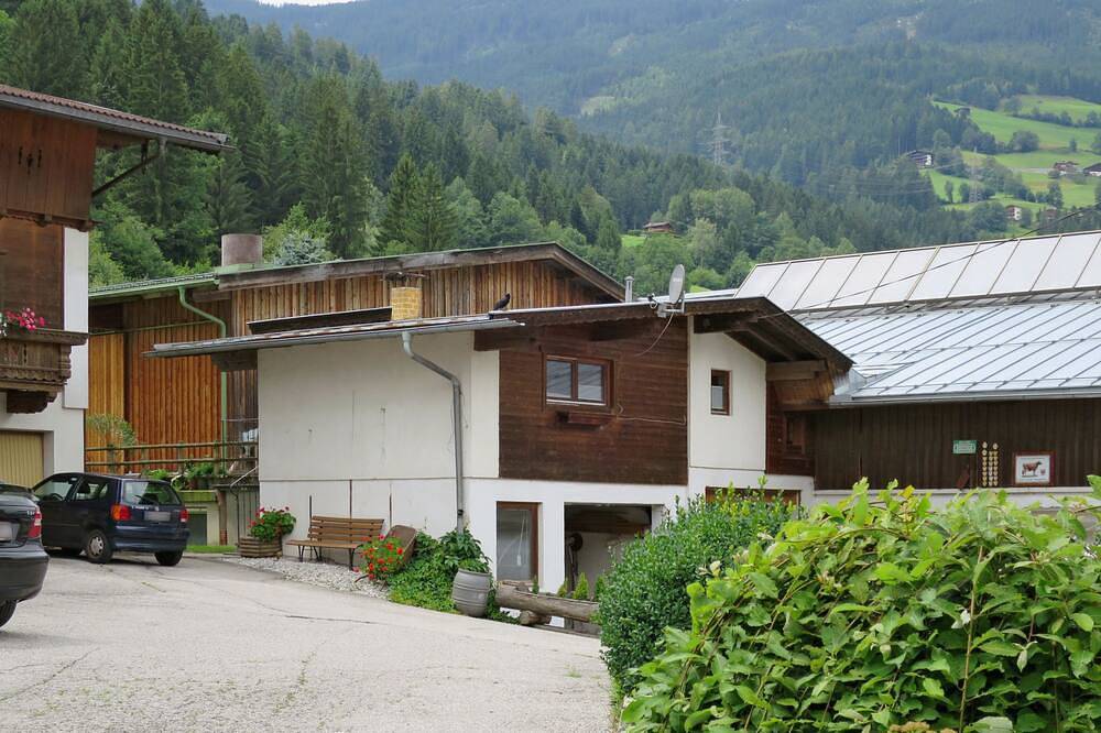 Hexenhäusl by Interhome in Kaltenbach, Ski-Optimal Hochzillertal