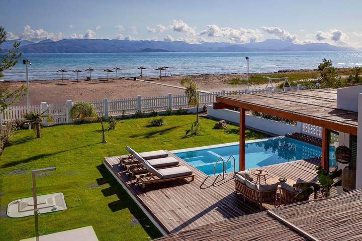 Villa voor 6 personen, with Whirlpool and Tuin as well as Zwembad and Sauna in Kavos