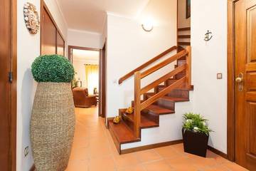 Gîte pour 4 personnes, avec piscine ainsi que jardin et vue dans Darque