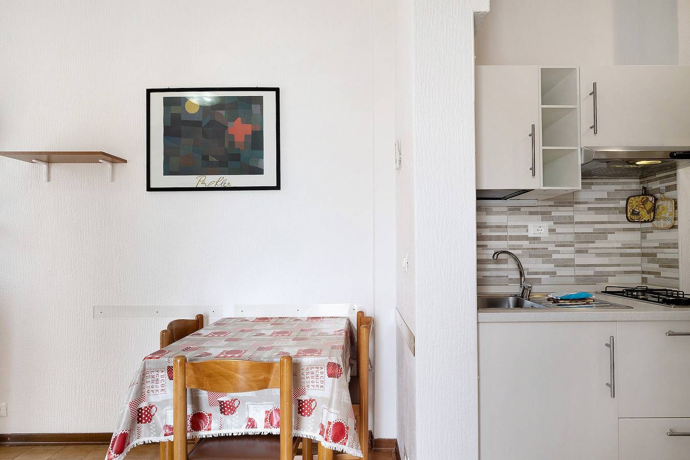 Studio entier, Studio "Monolocale 9" avec vue sur mer, 2 balcons et Wi-Fi in Pietra Ligure, Commune de Pietra Ligure