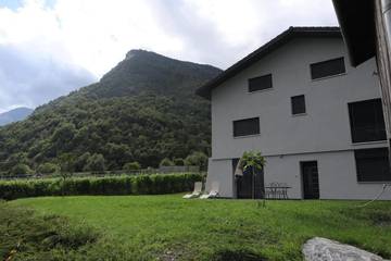 Gîte pour 2 personnes, avec jardin et vue à Chamoson