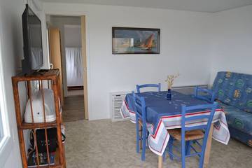 Gîte pour 6 personnes, avec balcon et jardin dans Plage des Gougins