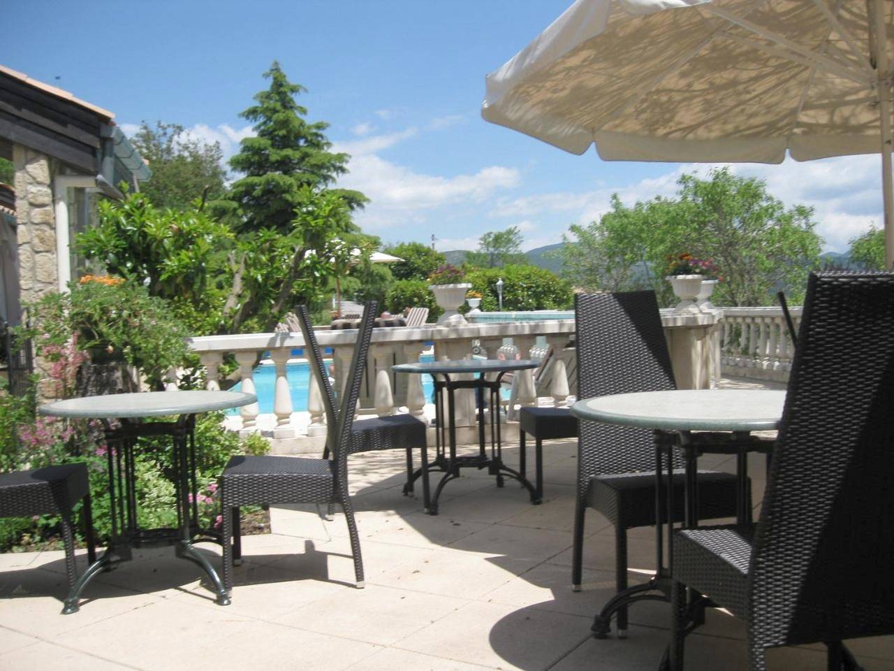 Logis Hôtel Le Vieil Amandier in Trigance, Parc naturel régional du Verdon