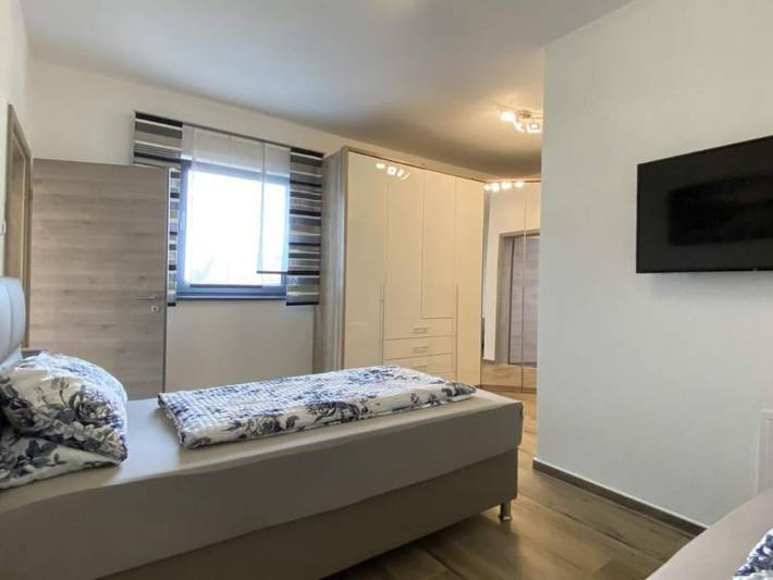 Ferienwohnung für 3 Personen, mit Terrasse und Garten in Wackersdorf - 4