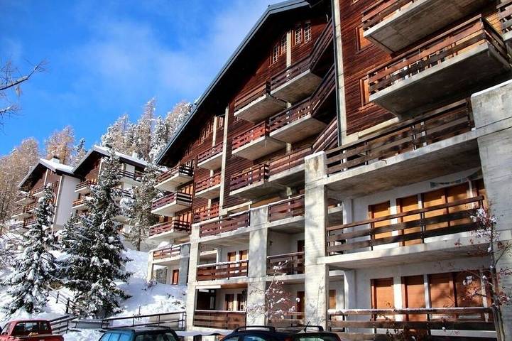 Gîte pour 5 personnes, avec balcon dans Chandolin