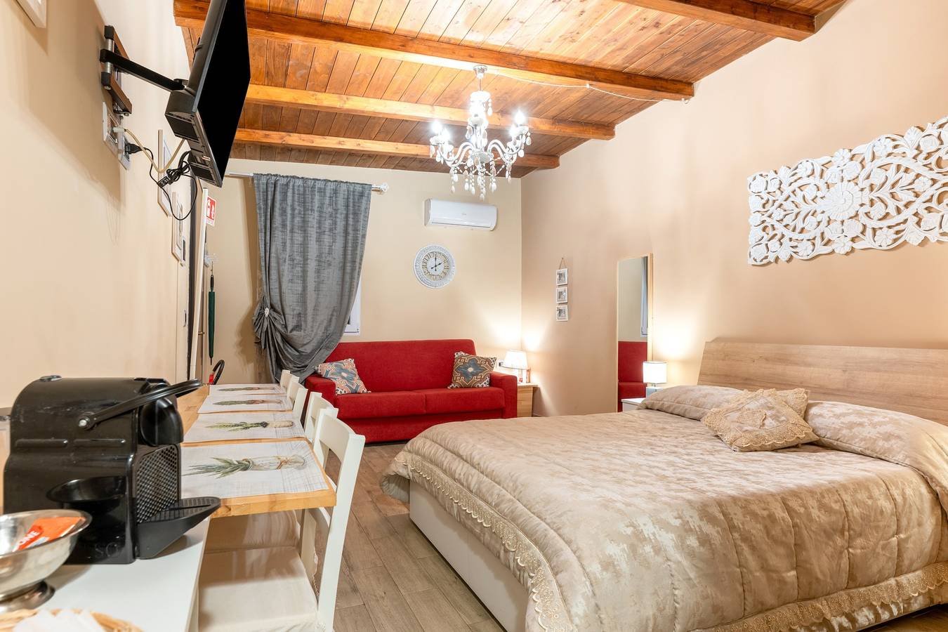 Bed & Breakfast „Le Carrube“ mit Wlan und Klimaanlage in Sava, Tarent Provinz