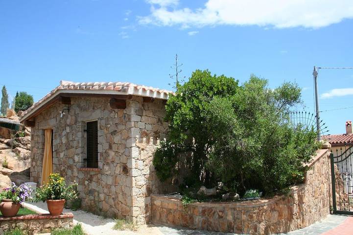 Villa for 4 people, with garden - 1