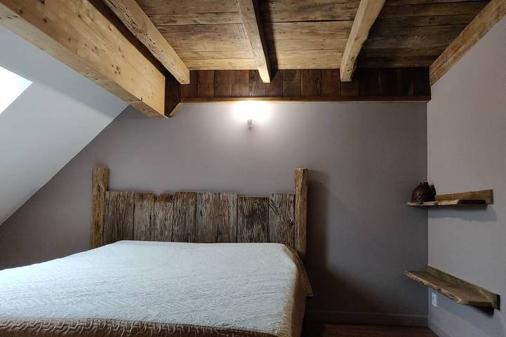 Location de vacances pour 8 personnes, avec jardin ainsi que terrasse et jacuzzi à Villefranche-de-Rouergue - 2