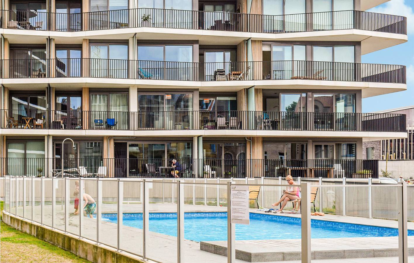 Apartamento vacacional entero, Apartamento de vacaciones para 6 personas con terraza in Ciudad de Ostende, Ostende