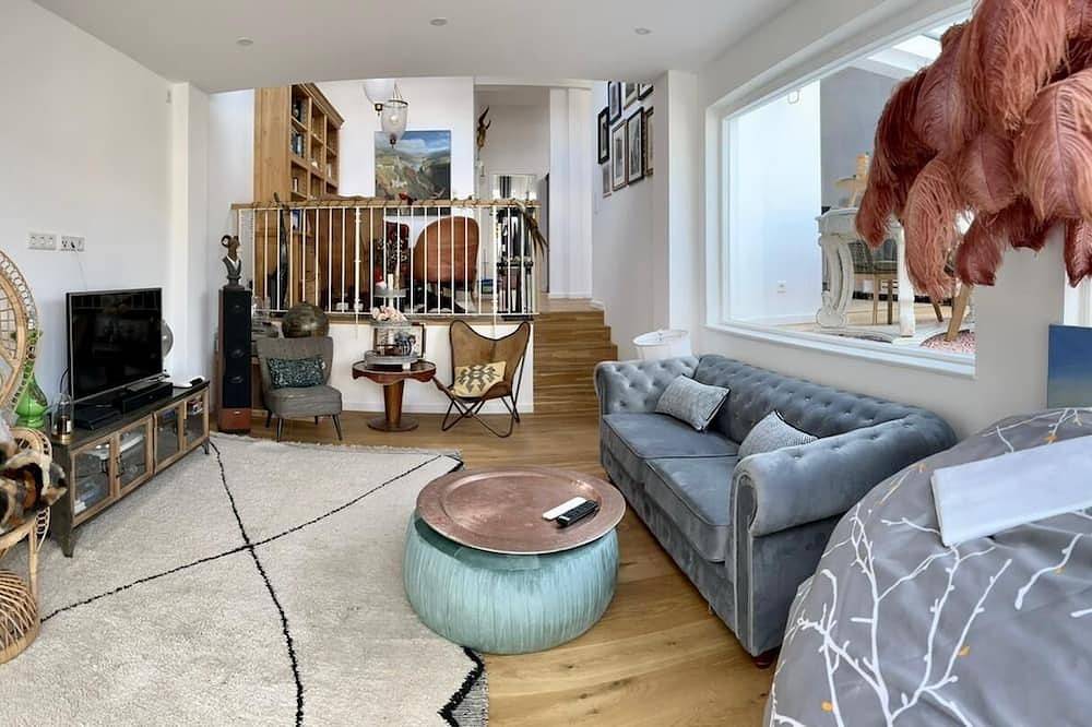 Ganze Wohnung, Penthouse in trendy Berliner neighborhood in Kreuzberg Berlin, Berlin