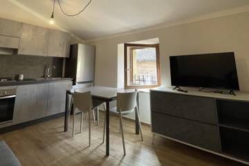 Vacation Apartment for 4 Guests in Montepulciano, Siena Province, Picture 3