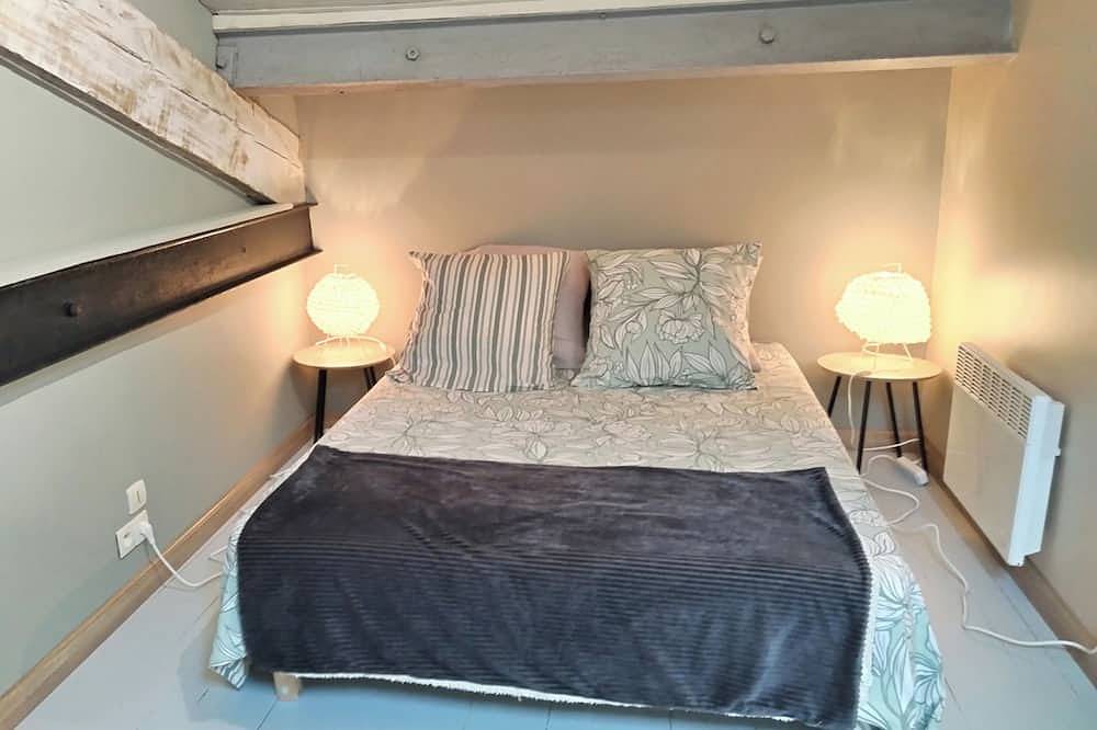 Un esprit loft pour ce charmant logement au calme dans un village de bord de mer in Marsilly, Région de La Rochelle