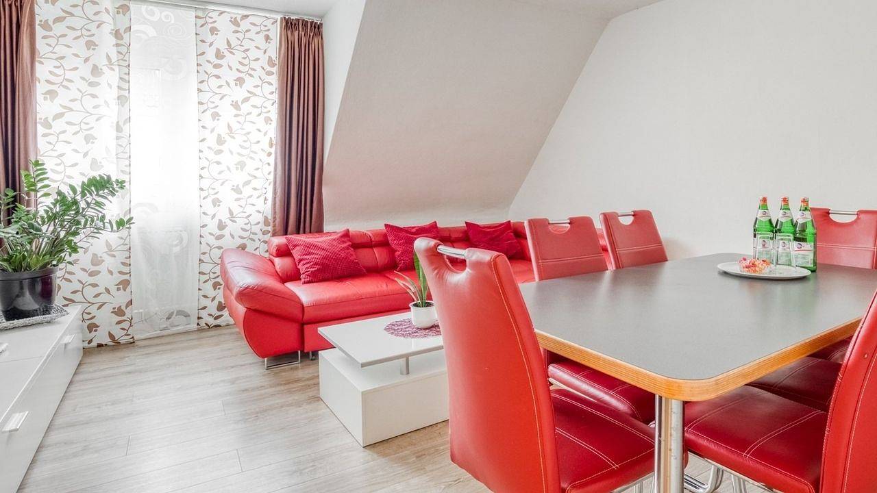 Entire holiday apartment, Ferienwohnung für 7 Personen (90 m²) in Oberhausen in Oberhausen, Ruhr district