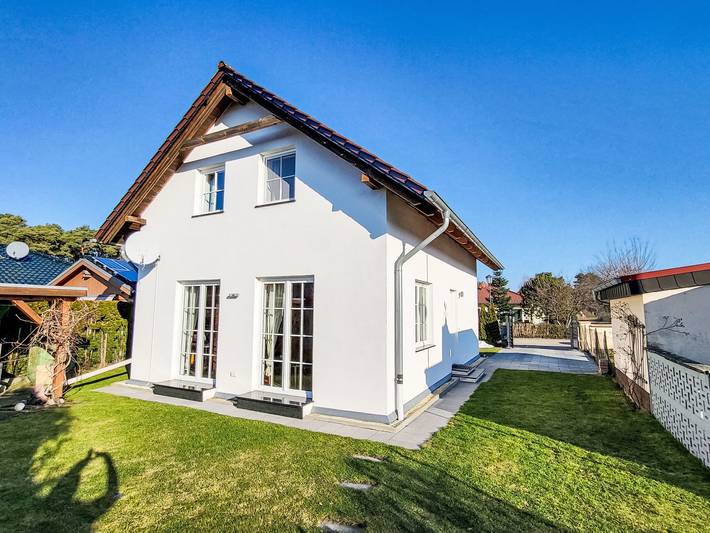 Ferienhaus für 5 Personen, mit Terrasse und Garten in Zossen