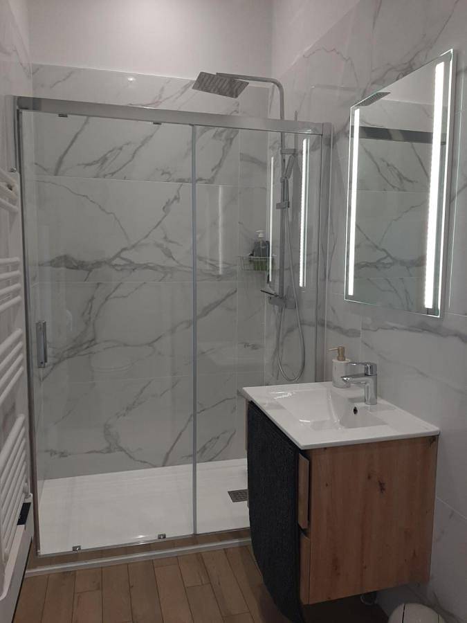 Gîte pour 2 personnes, avec jacuzzi et jardin à Sassenay - 4