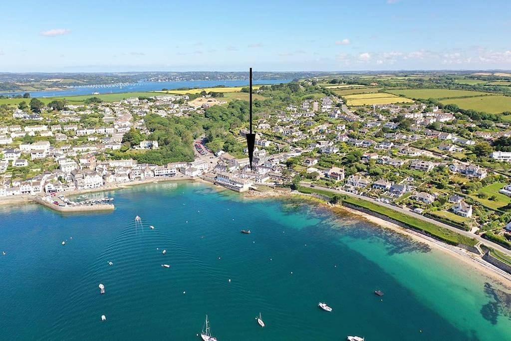 Luxury holiday cottage by the harbour in St Mawes in St Mawes, Cornwall