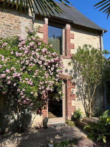 Chambre d’hôte pour 4 personnes, avec jardin et vue à Dinan
