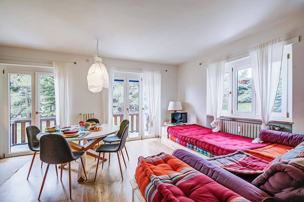 Entire apartment, Studio Paradiso - Ski In Ski Out 300m, Sestriere, Italy in Sestriere, Via Lattea