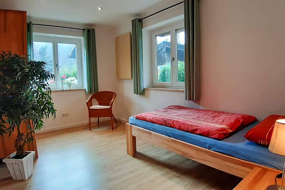 Ganze Wohnung, Ferienwohnung Holzeralmblick klein - Ferienwohnungen Holzeralmblick am Tegernsee in Gmund, Bayerische Alpen