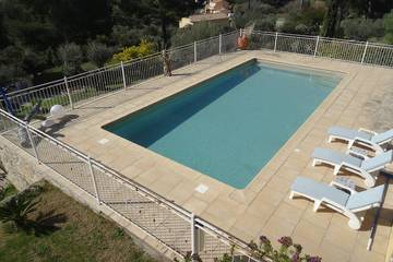 Villa pour 4 Personnes dans Sanary-sur-Mer, Région de Toulon, Photo 4