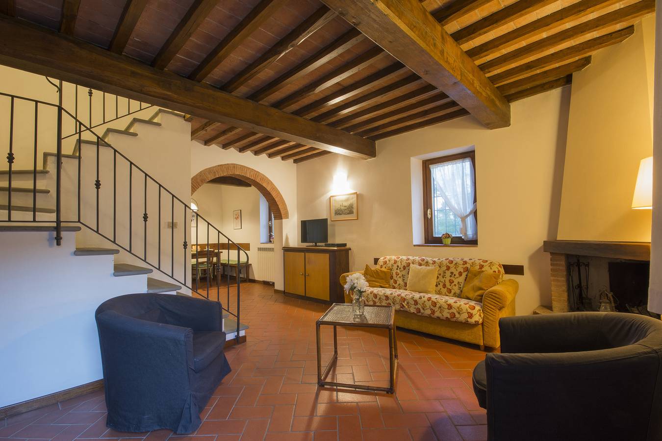 Amazing Chianti Site Fienile Shared Pool in Castelfiorentino, Chianti