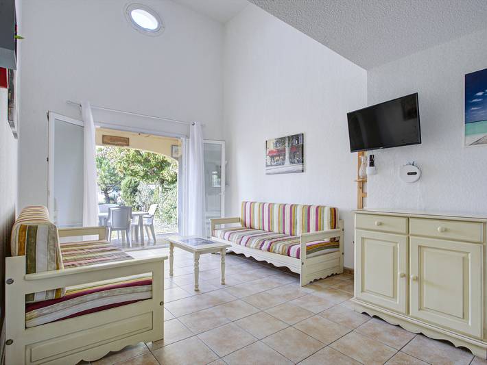 Location de vacances pour 6 personnes, avec terrasse et jardin, animaux acceptés à Homps