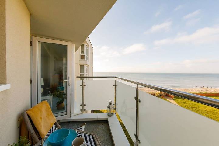 Holiday rental for 4 people, with Ocean view and Garden in West Wittering