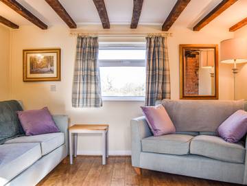 Cottage for 4 People in Alton Towers, Derbyshire, Photo 2