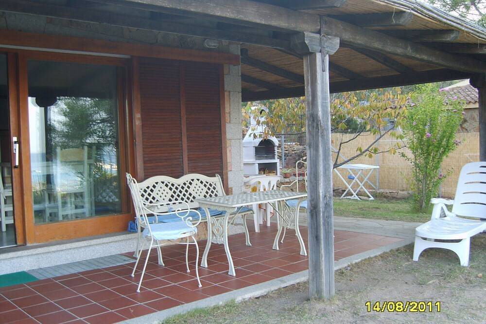 Casa a 80 mt. dalla spiaggia, con terrazza e giardino vista  mare in Porto Taverna, Loiri Porto San Paolo