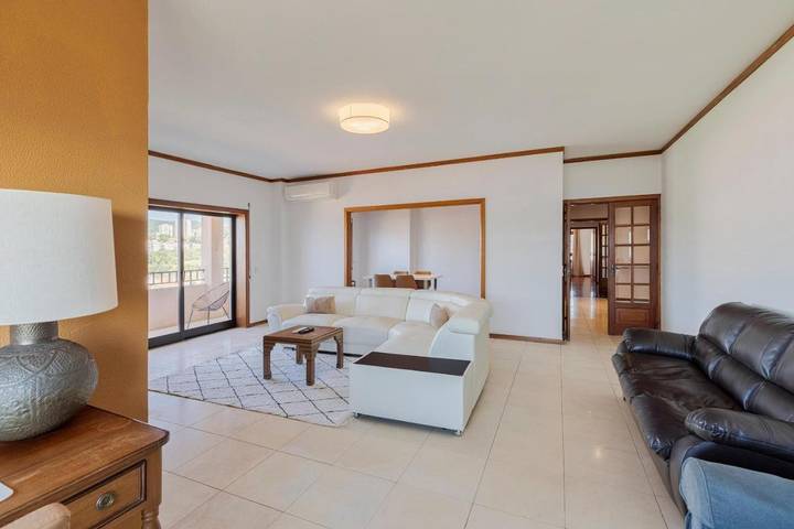 Apartamento para 6 personas, con balcón en Setubal