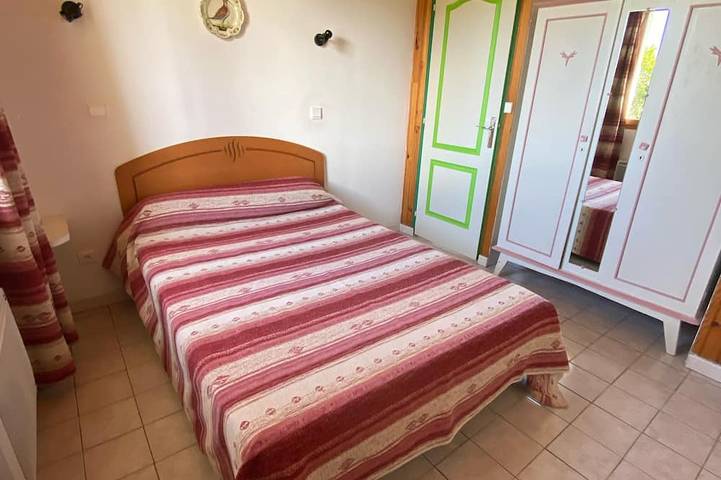 Gîte pour 5 personnes, avec terrasse et jardin à Dourbies - 3