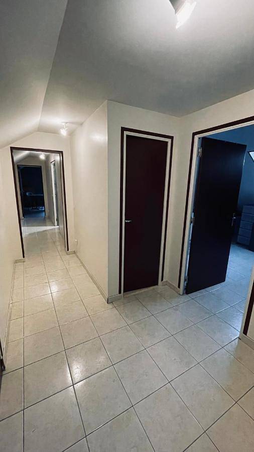 Location de vacances pour 4 personnes, avec vue ainsi que jardin et terrasse à Saint-Ouen-en-Belin - 3