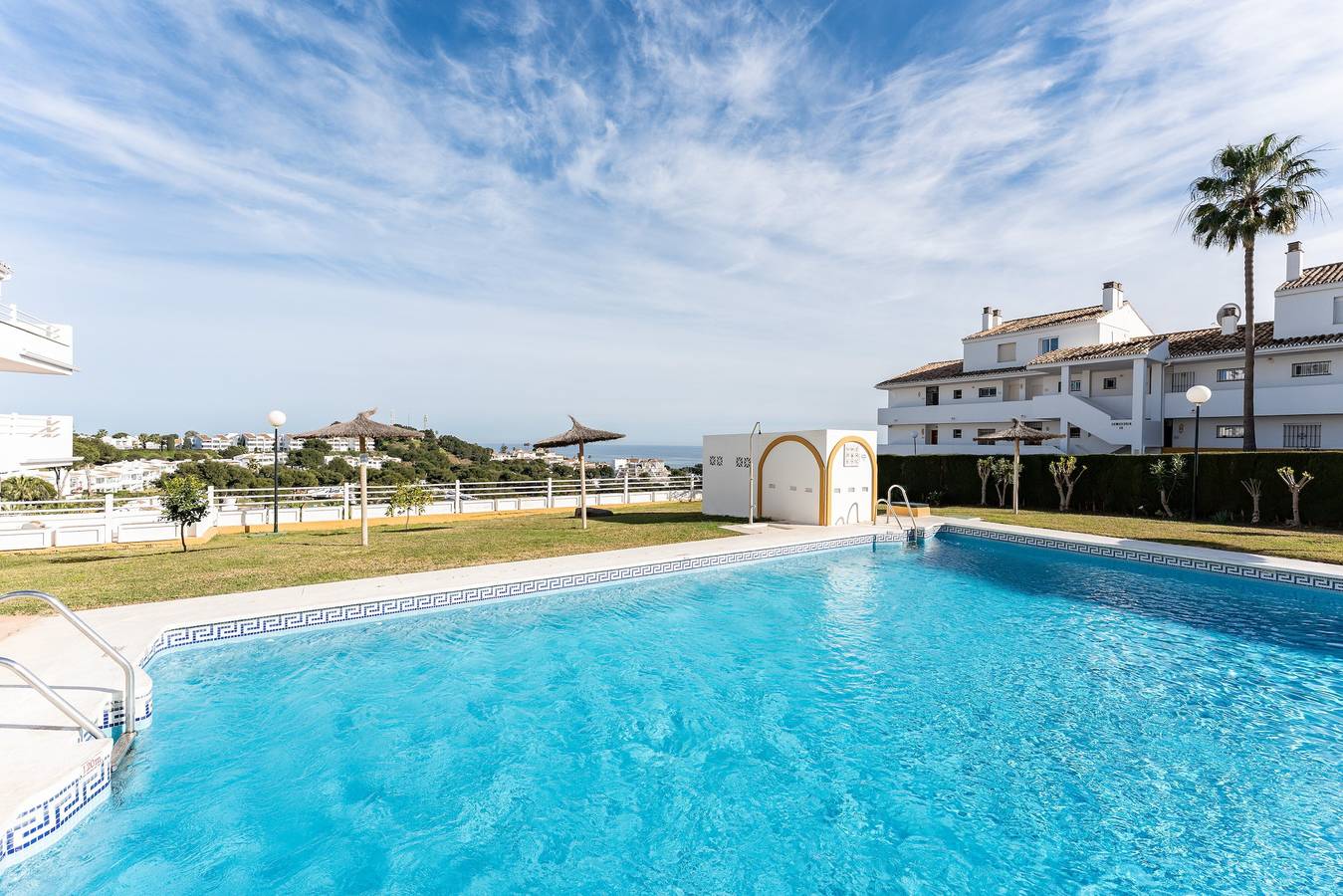 Estudio entero, Estudio 'Vista Bonita' con vistas al mar, Wi-Fi y aire acondicionado in La Cala de Mijas, Mijas