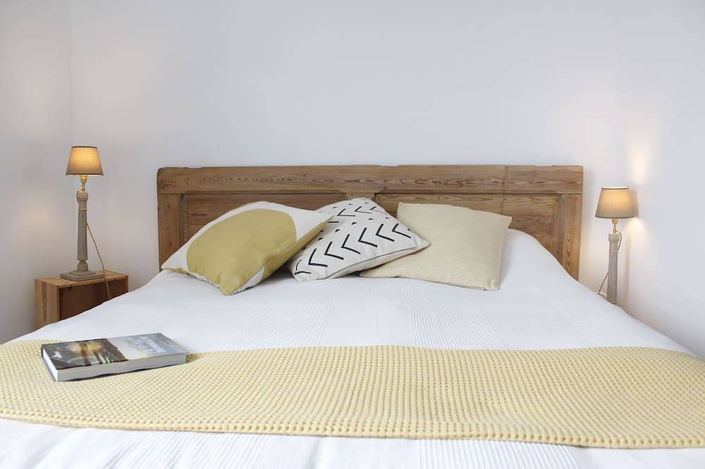 Dorfhaus mit Freiflächen inkl. Terrasse mit Meerblick-Parkplatz (*) in La Flotte, Ile de Re