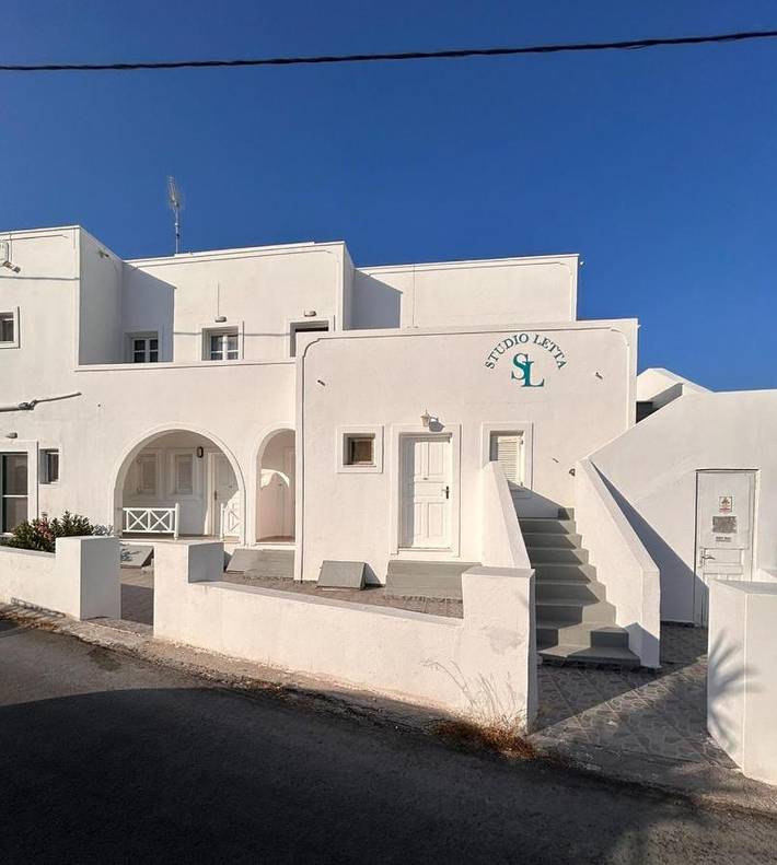Appartement de vacances pour 3 personnes, avec terrasse ainsi que bassin pour enfant et piscine