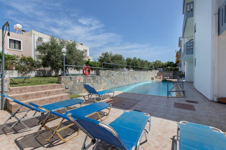 Vakantiewoning voor 2 personen, with Balkon and Tuin as well as Kinderzwembad in Chania